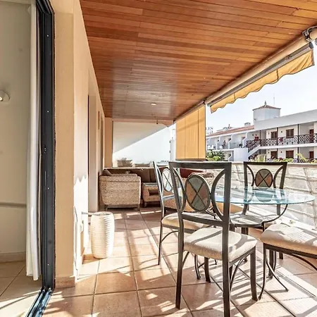 Large Terrace Apt With Pool *