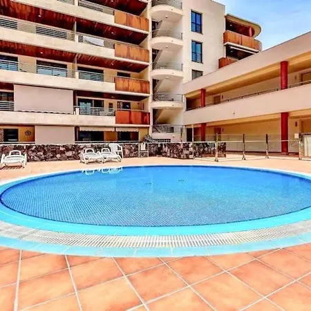 アパート Large Terrace Apt With Pool プエルト・デ・サンティアゴ