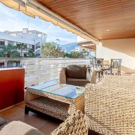 Large Terrace Apt With Pool *