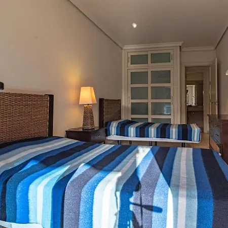 Large Terrace Apt With Pool *