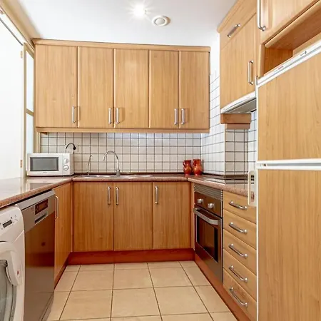 Large Terrace Apt With Pool *